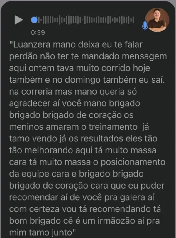 Transcrição de áudio de cliente agradecendo o treinamento presencial e contando os resultados da equipe
